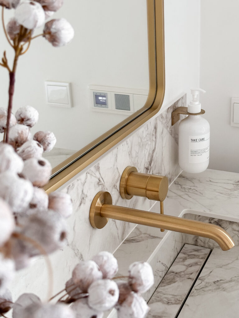 fartuch nad umywalkę